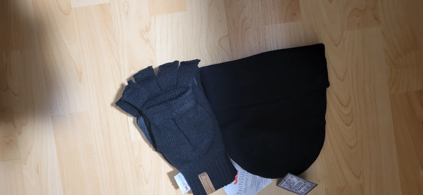 Tough Work Wear Gloves and Beanie Set