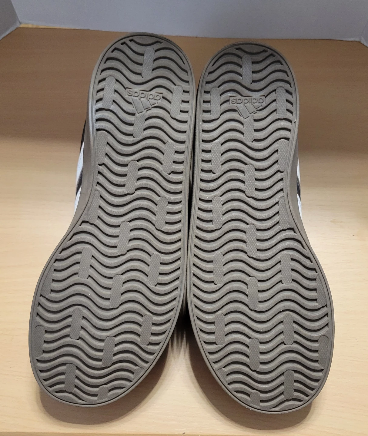Adidas Sneakers Black and White Size 5 US - photo 5