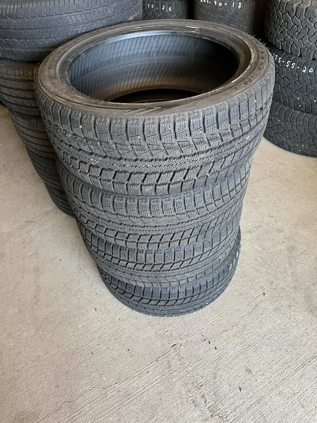 225/45R18 Nitto SN3  Winter