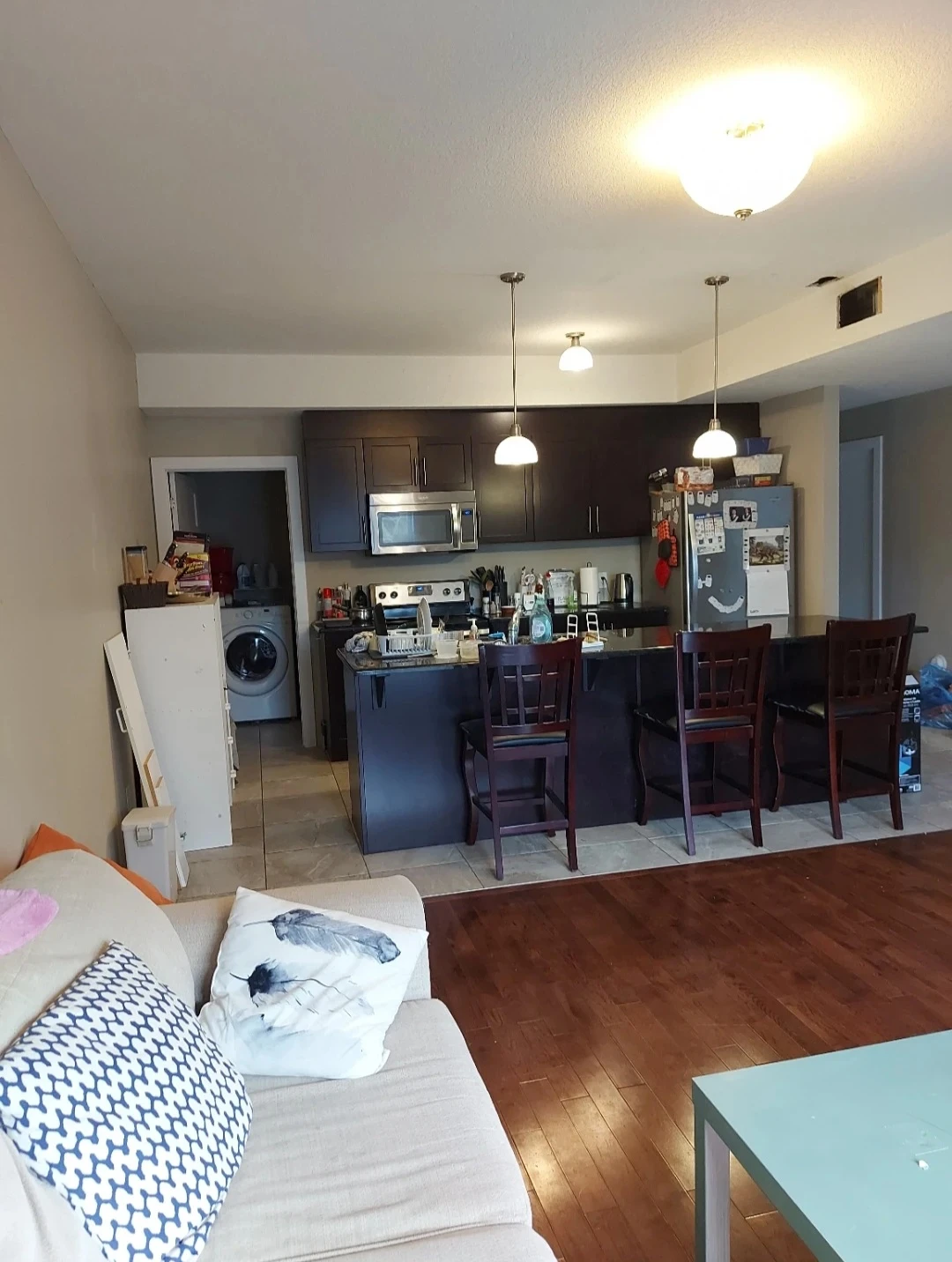 Rooms for Rent in 4 bedroom Unit