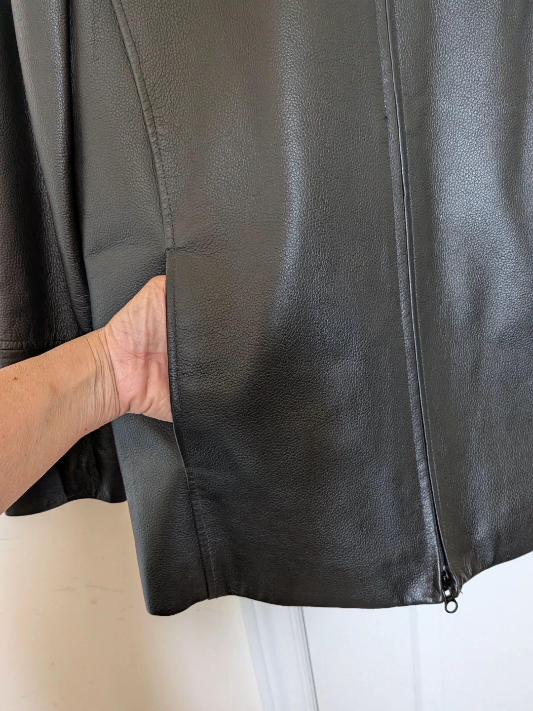 🏈Danier Black Leather Jacket - photo 4