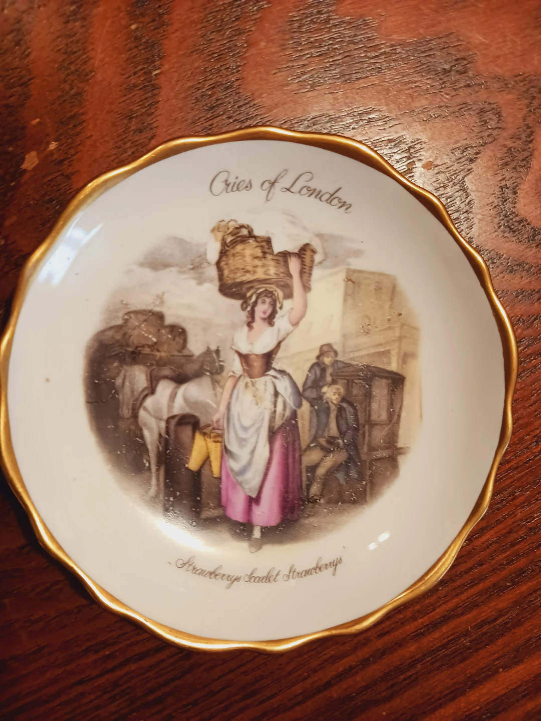 Tuscan Cries of London Bone China English Porcelain saucer - photo 2