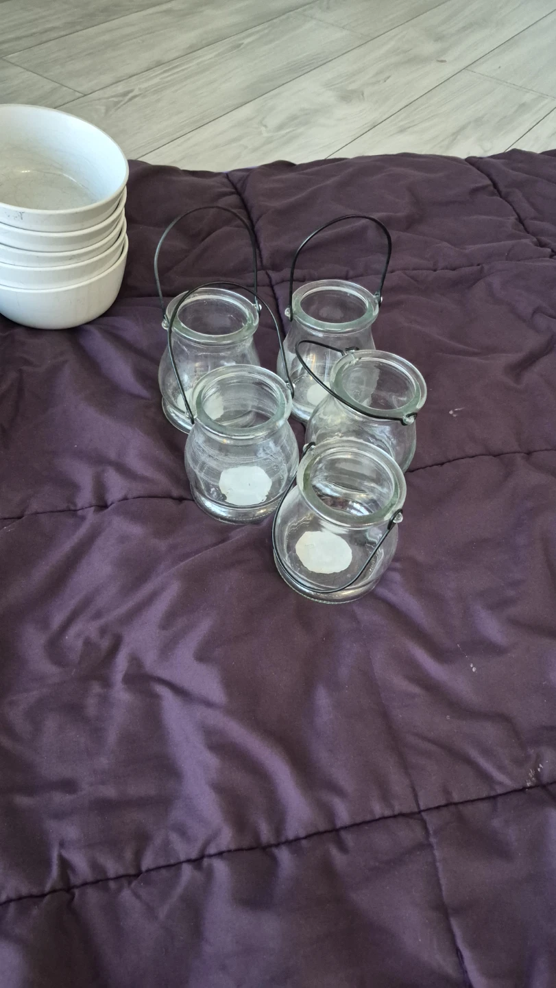 $15 everything. Selling glasses. Plates. Wine glasses. - photo 5