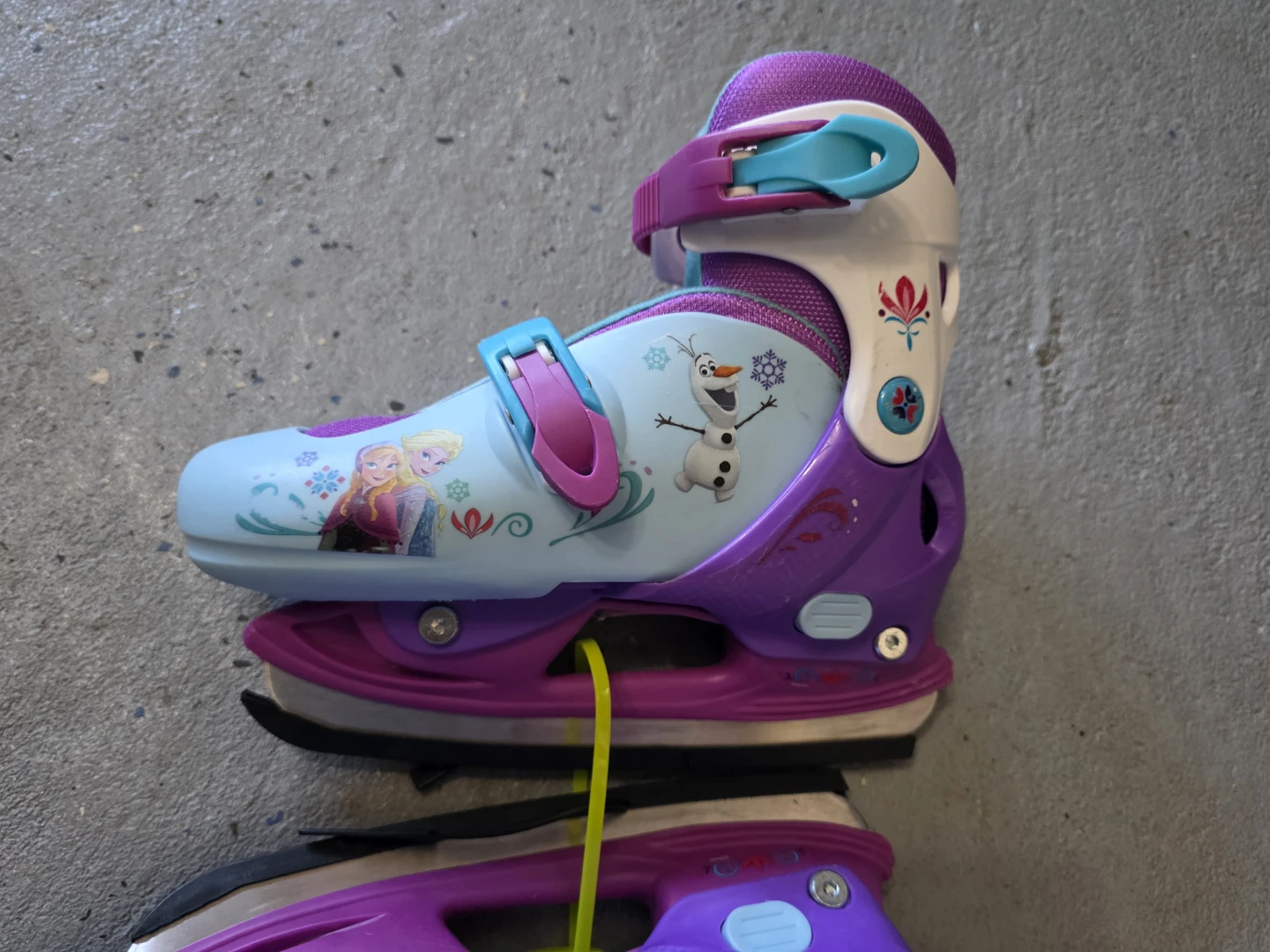 Kids Ice skates