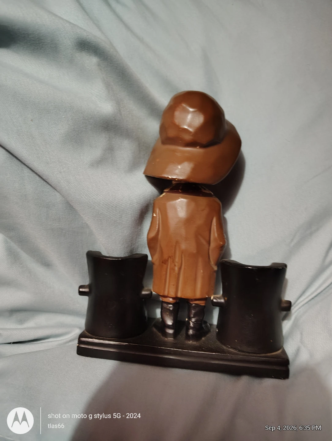 Vintage Fisherman Bobblehead Pipe Holder - photo 2
