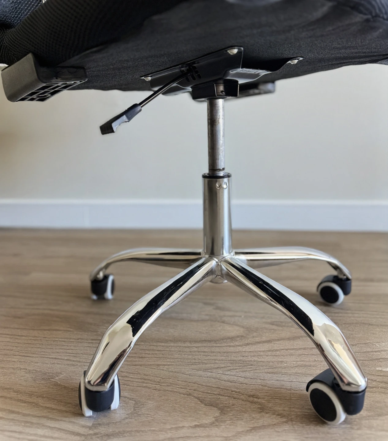 BRAND NEW Ergonomic Mesh Office Chair with Headrest - photo 4