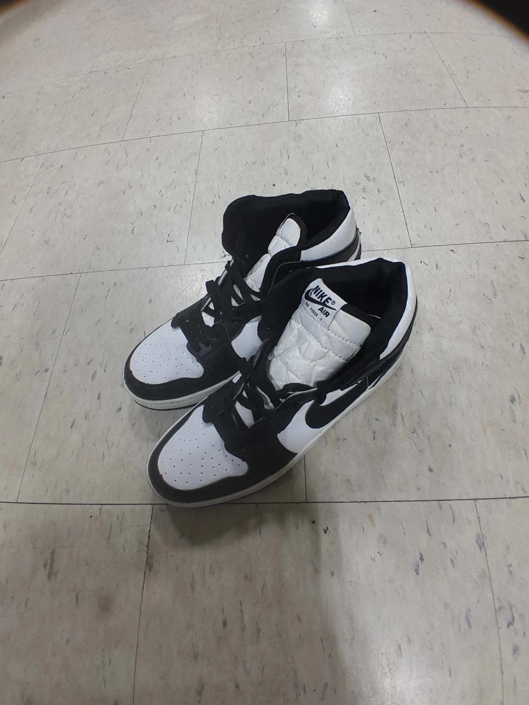 Nike Air Jordan High Top Sneakers Men's Size 11 - photo 5