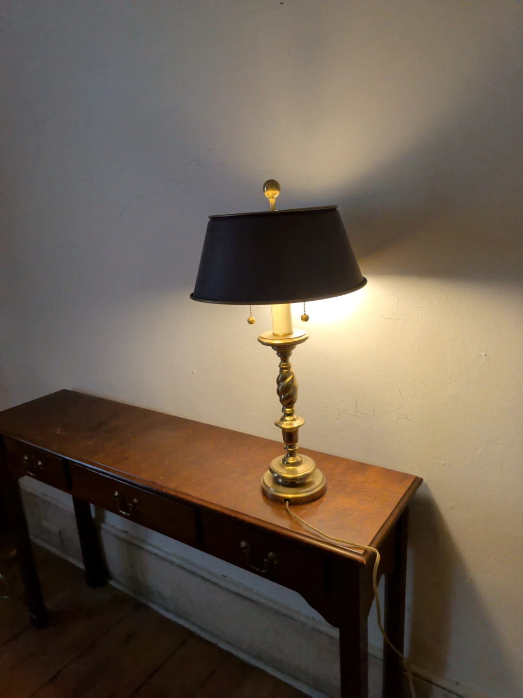 Brass Table Lamp with Twisted Base - photo 4
