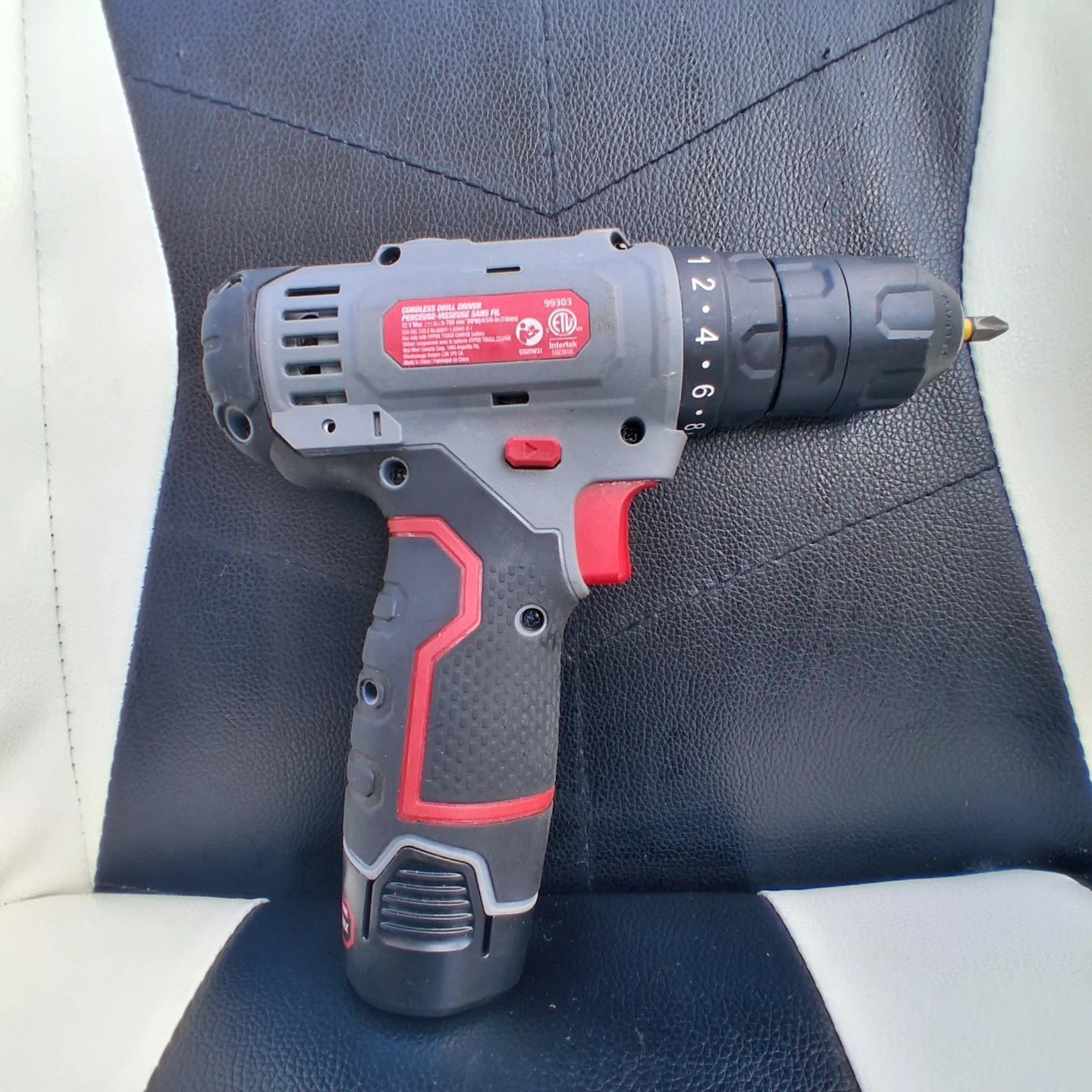 Hyper Tough 12V Max Cordless Drill Driver - photo 4