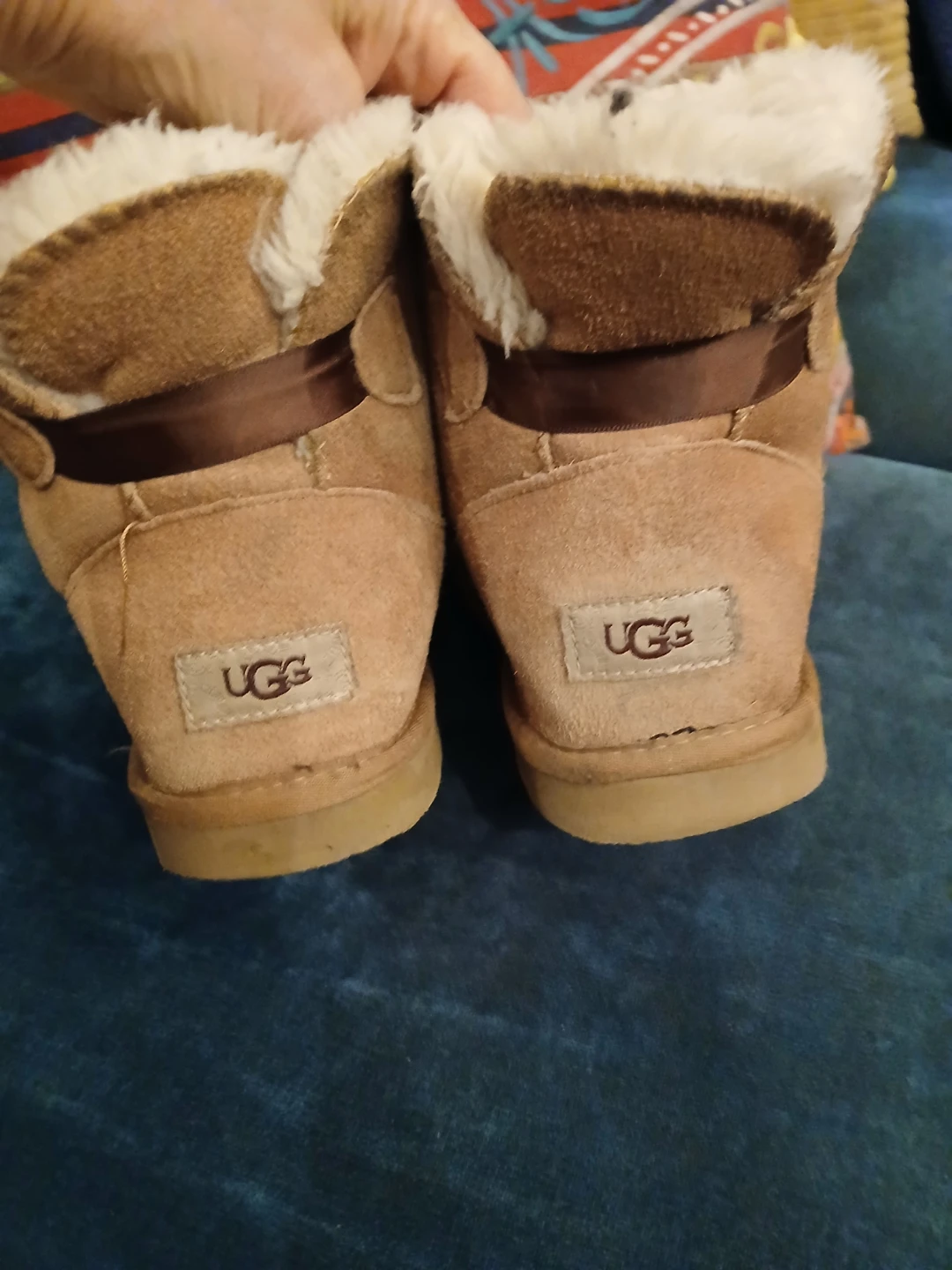 UGG Classic Mini Boots, Tan size 8/ 8.5 - photo 2