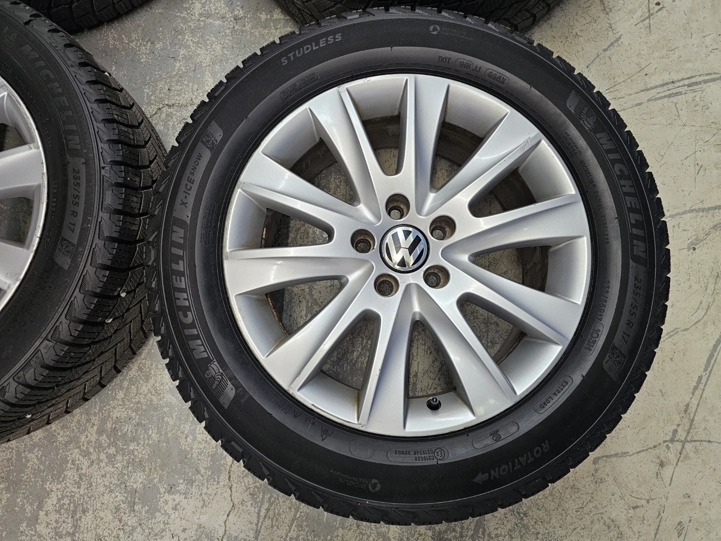 VOLKSWAGEN TIGUAN WINTER TIRES ON O.E.M RIMS 235/55 R17 - photo 4