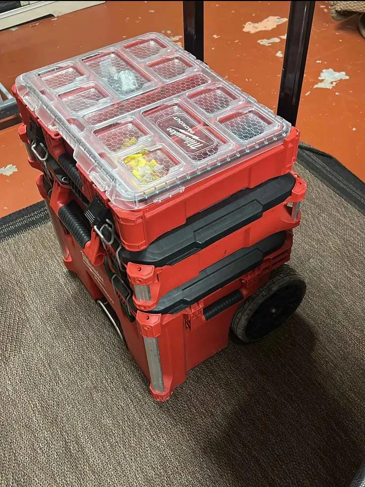 Milwaukee Packout 3-Piece Rolling Storage System - photo 2