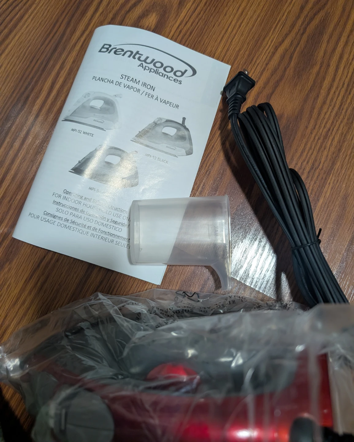 Brentwood Steam Iron - photo 4