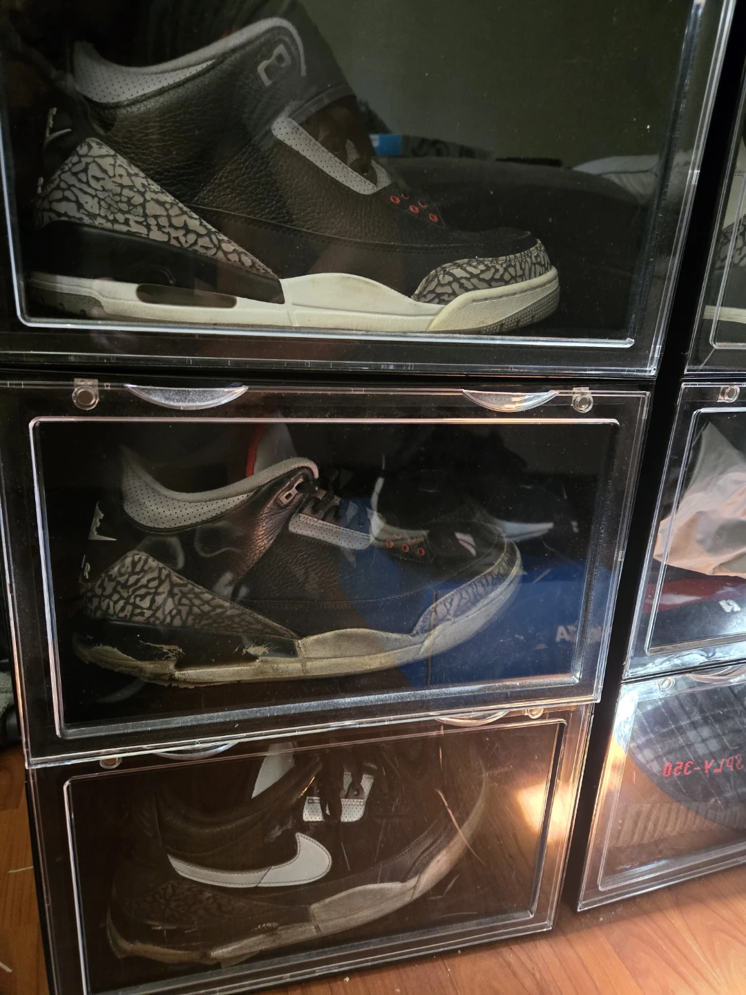 Jordan Retro 3 Used Size 13 - photo 2