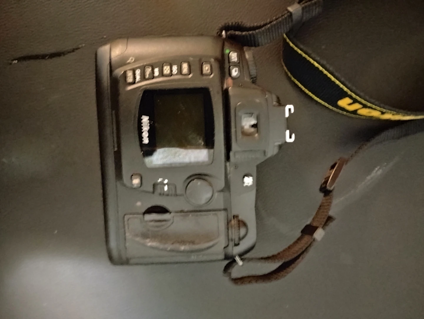 Nikon D70 DSLR Camera - photo 2