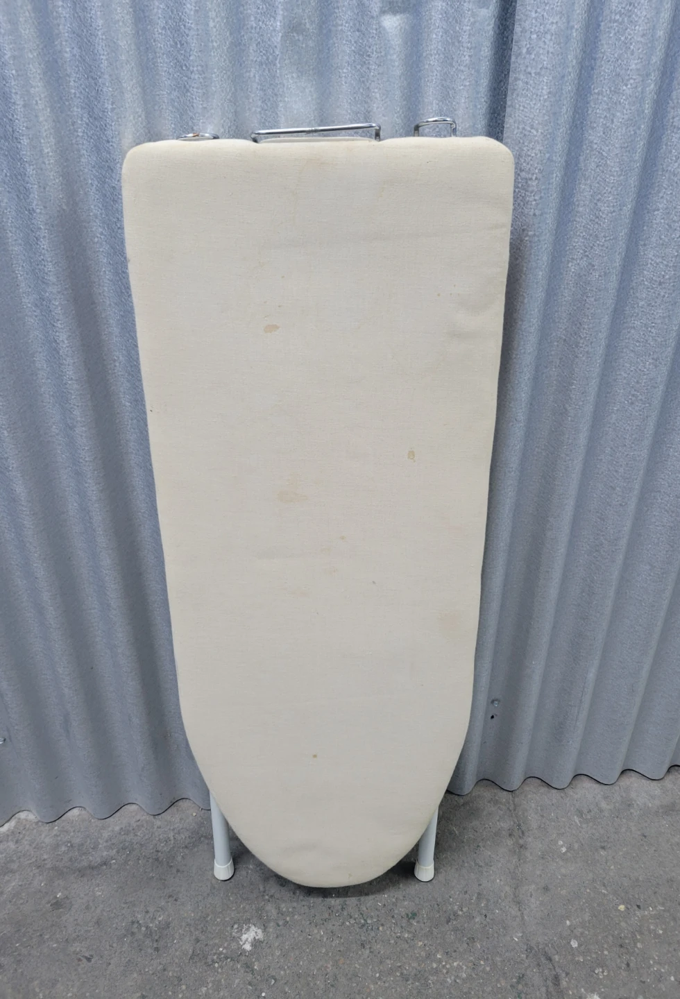 Compact Tabletop Ironing Board - photo 3