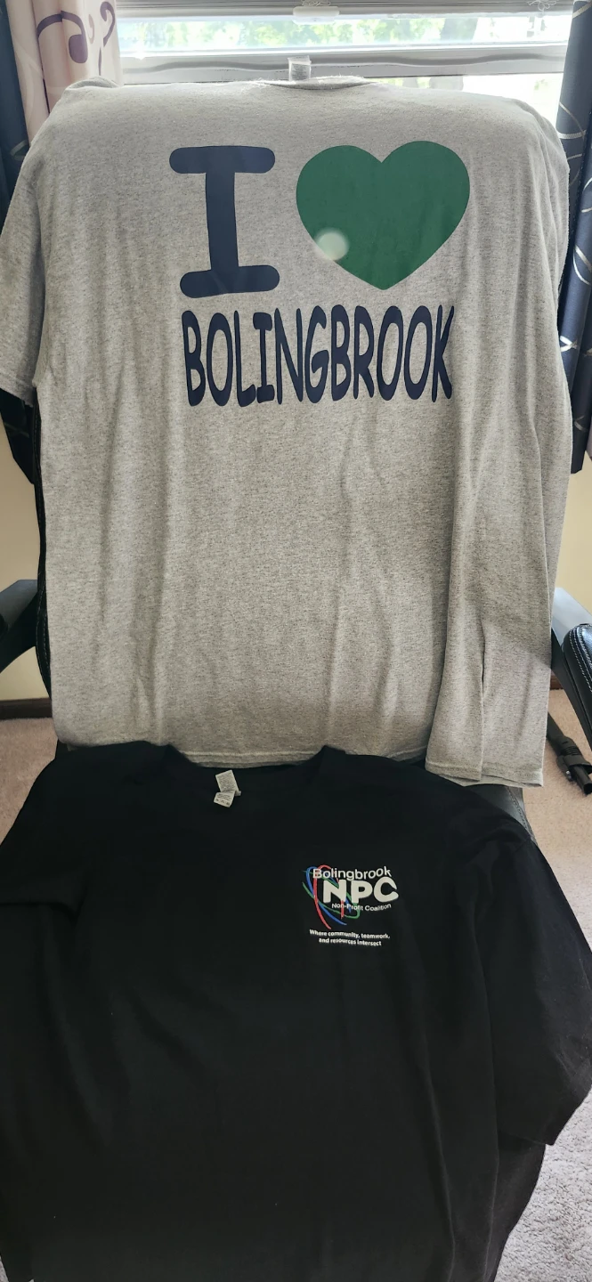 2 Bolingbrook t shirts - photo 3