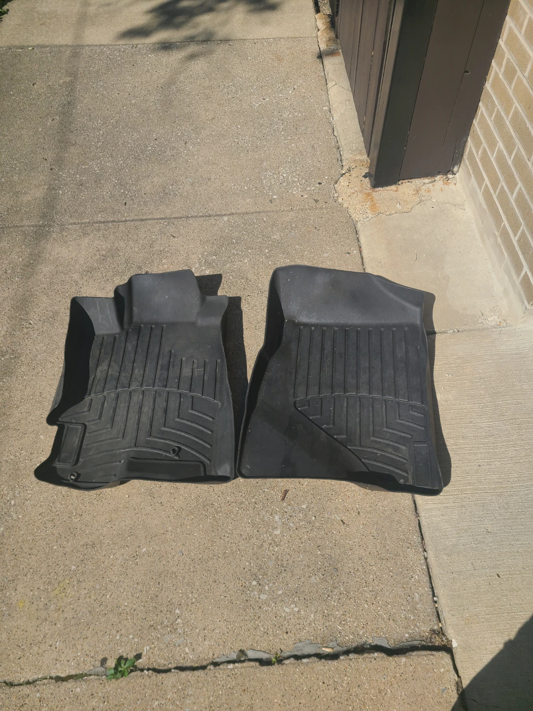 Weather Tech floor mats for a 07 Acura RDX