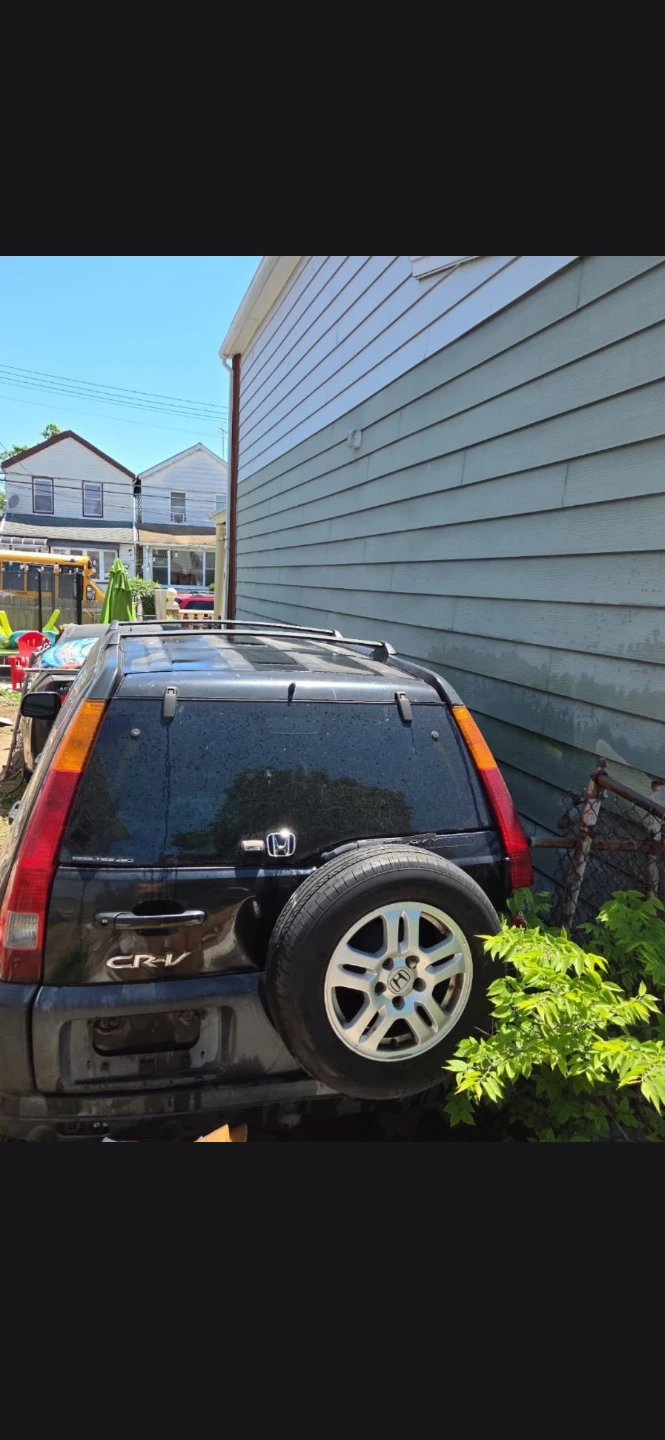 2003 Honda CRV.  Great motor and transmission. - photo 2