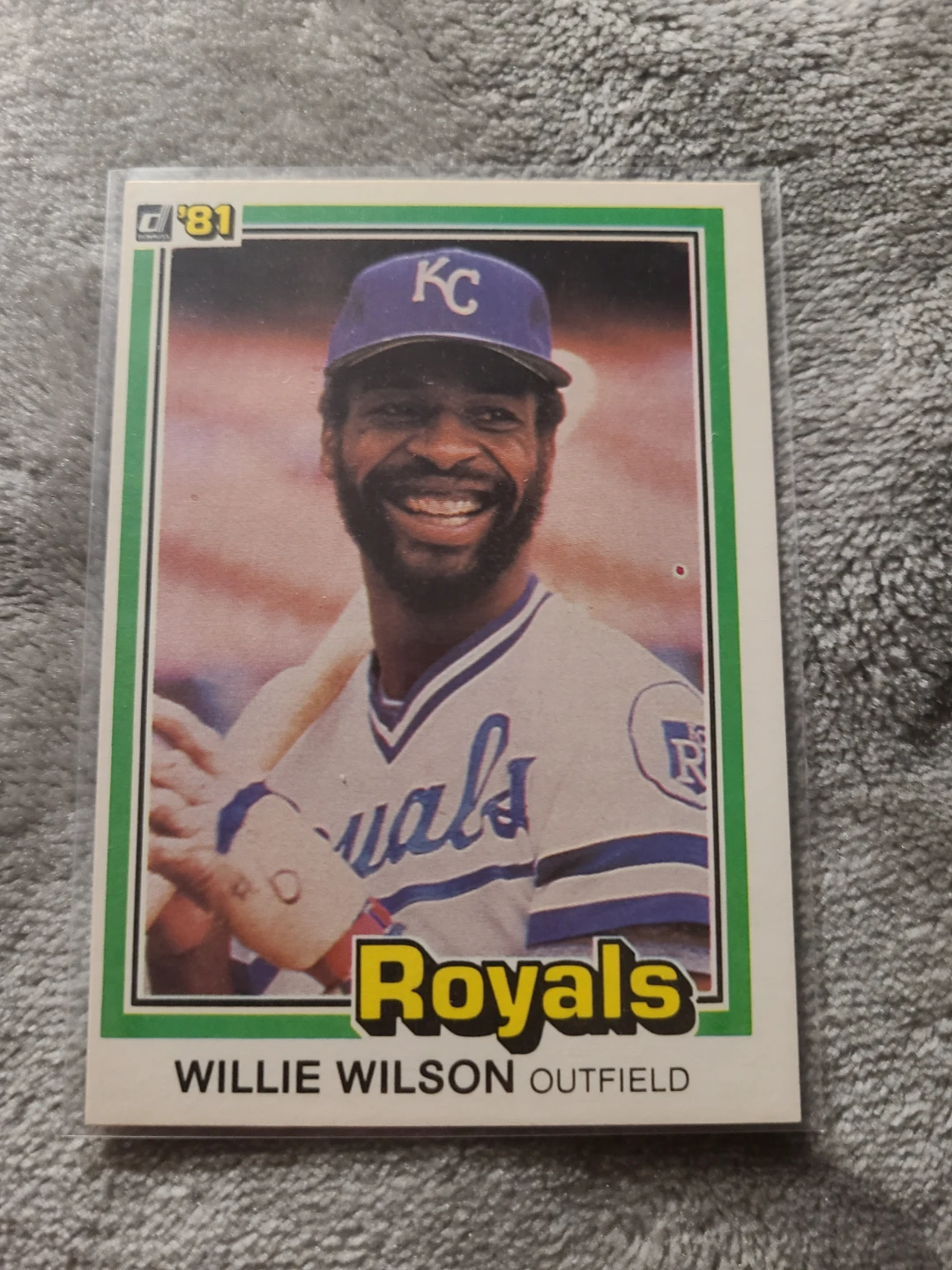 1981 Donruss Willie Wilson Baseball Card