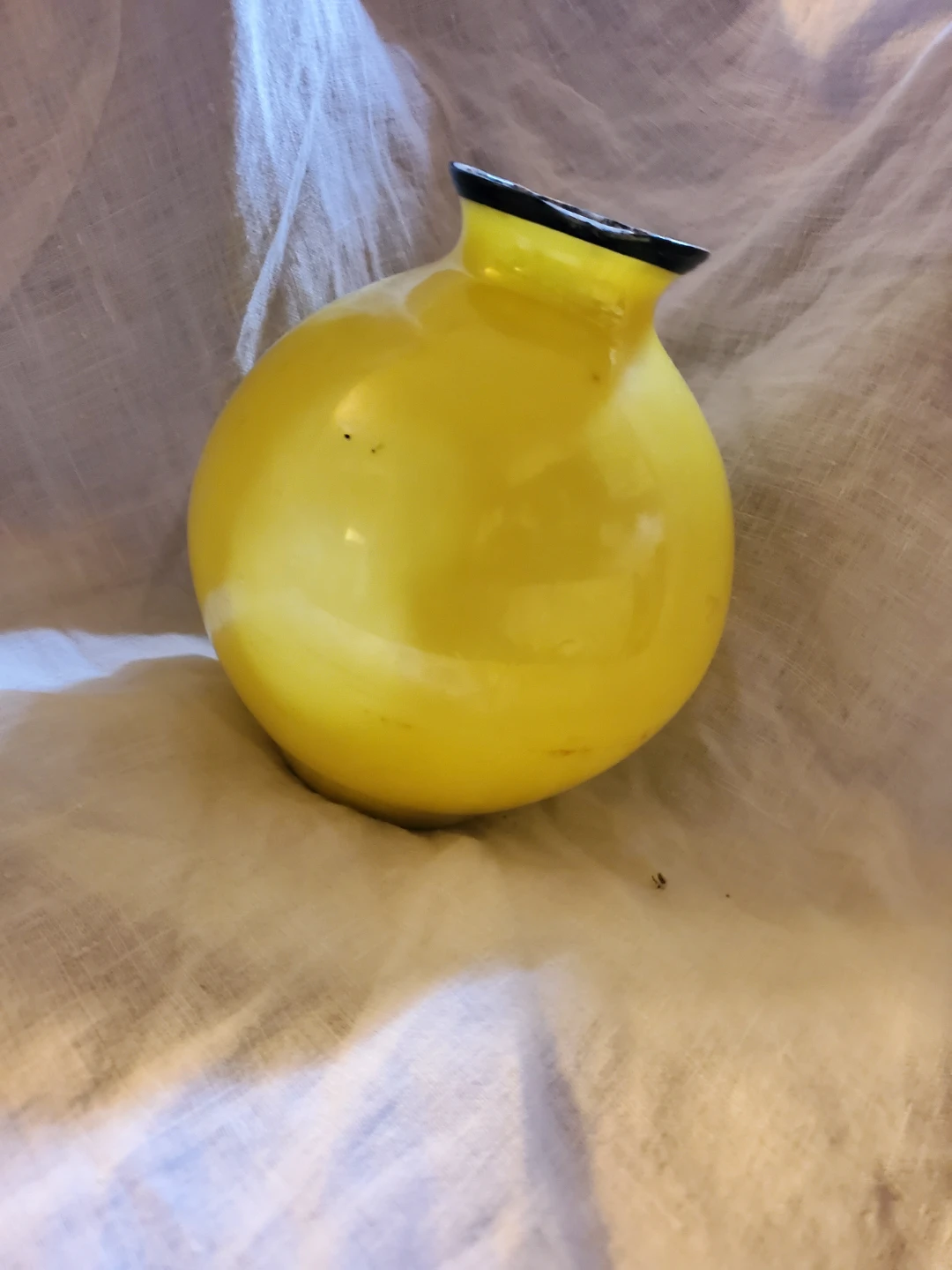 Yellow Glass Vase 🏈