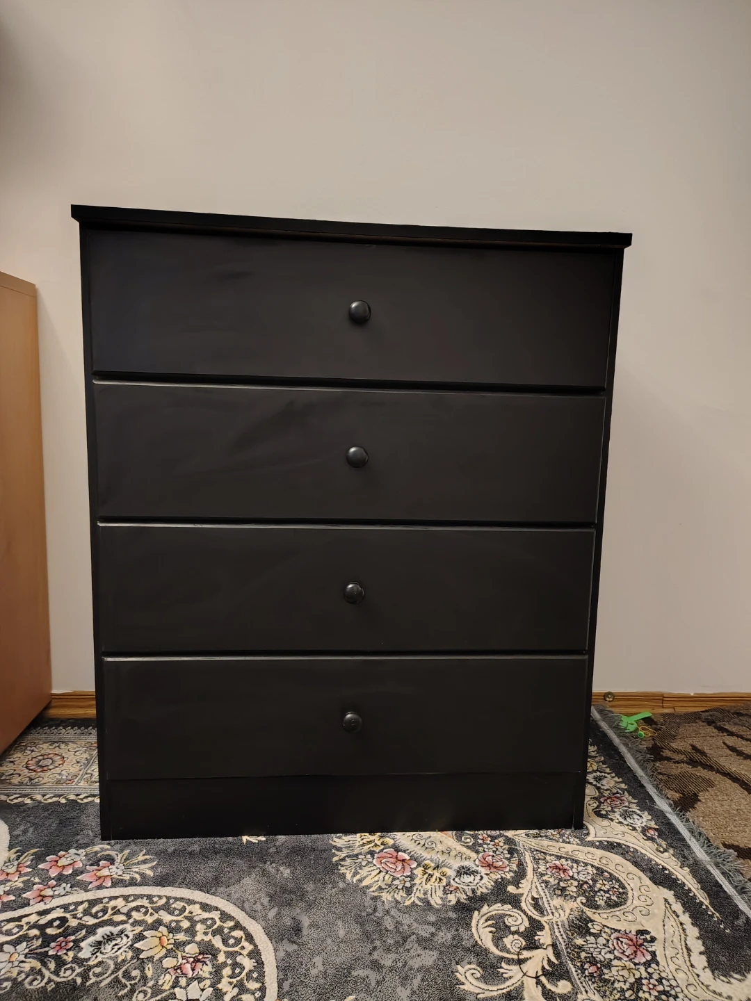 Black 4-Drawer Dresser, like new