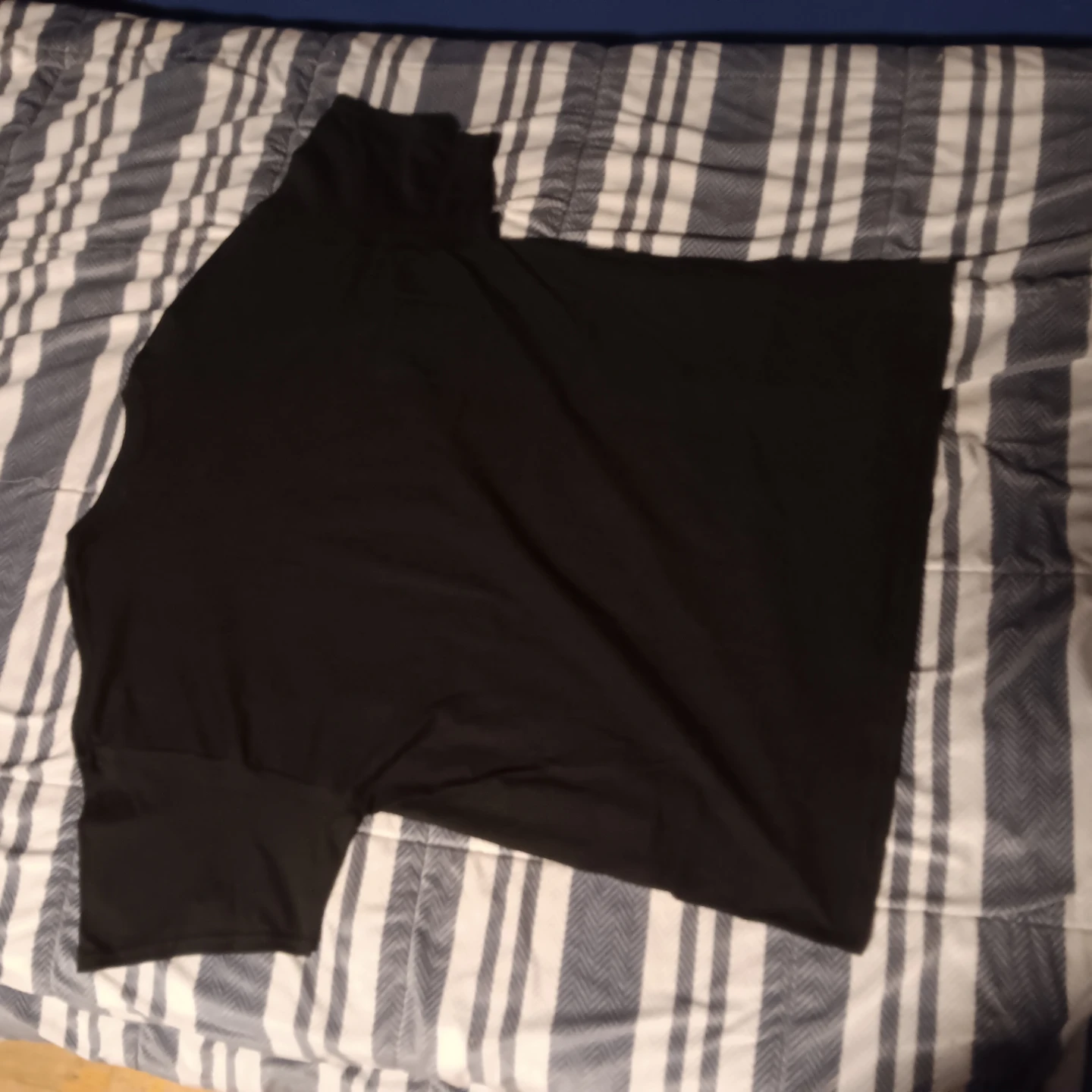 Vacant Rogues Graphic T-Shirt - photo 4