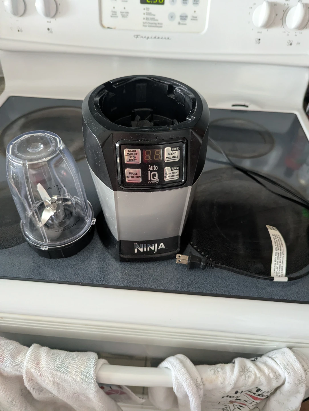 Ninja Auto-iQ 1000W Personal Blender - photo 2