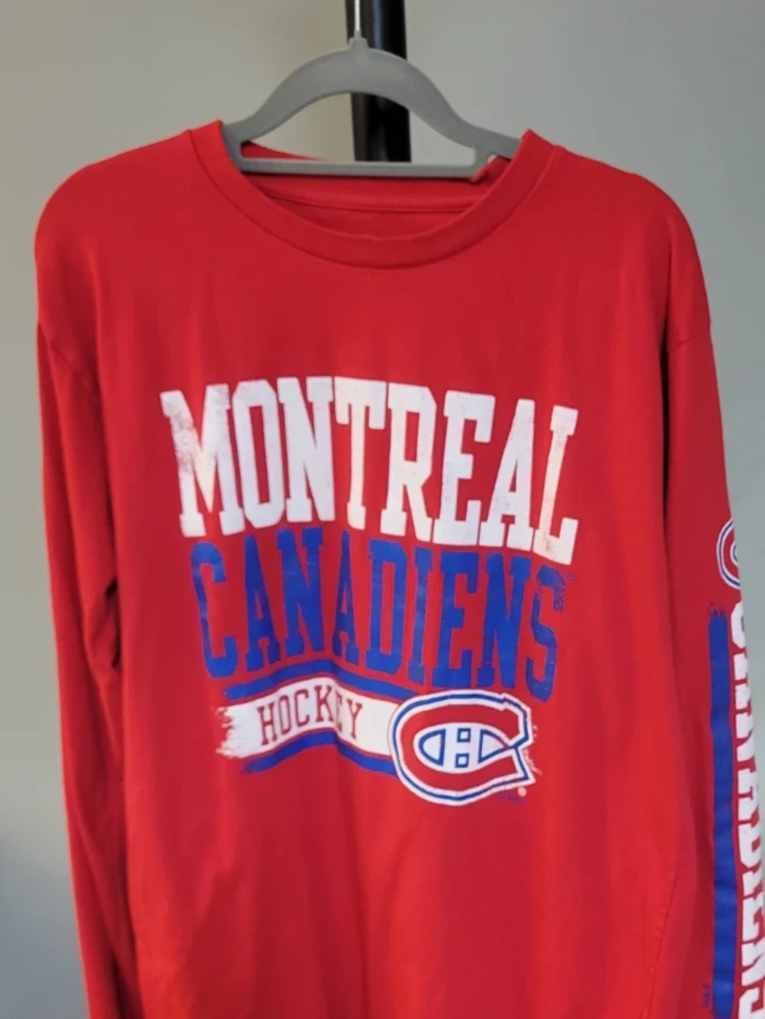 Montreal Canadiens Long Sleeve T-Shirt - Size M