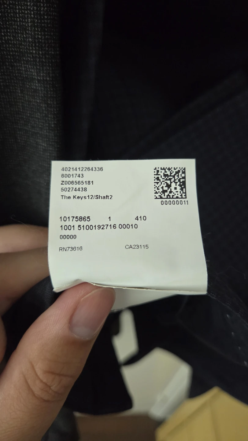 HUGO BOSS Suit Size 36R - photo 5
