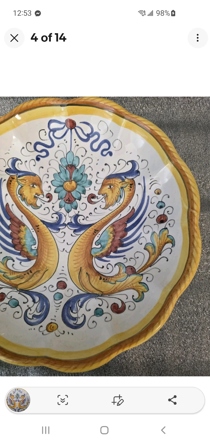 Handpainted Ceramic decorative plate or wall dish from Deruta - photo 4