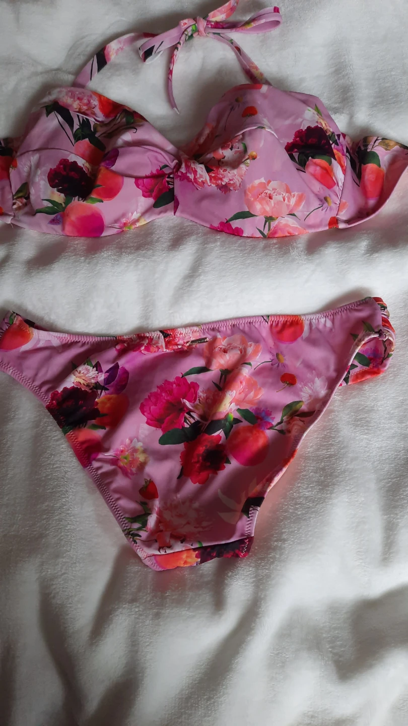 Victoria's Secret Floral Bikini Set Medium - photo 2
