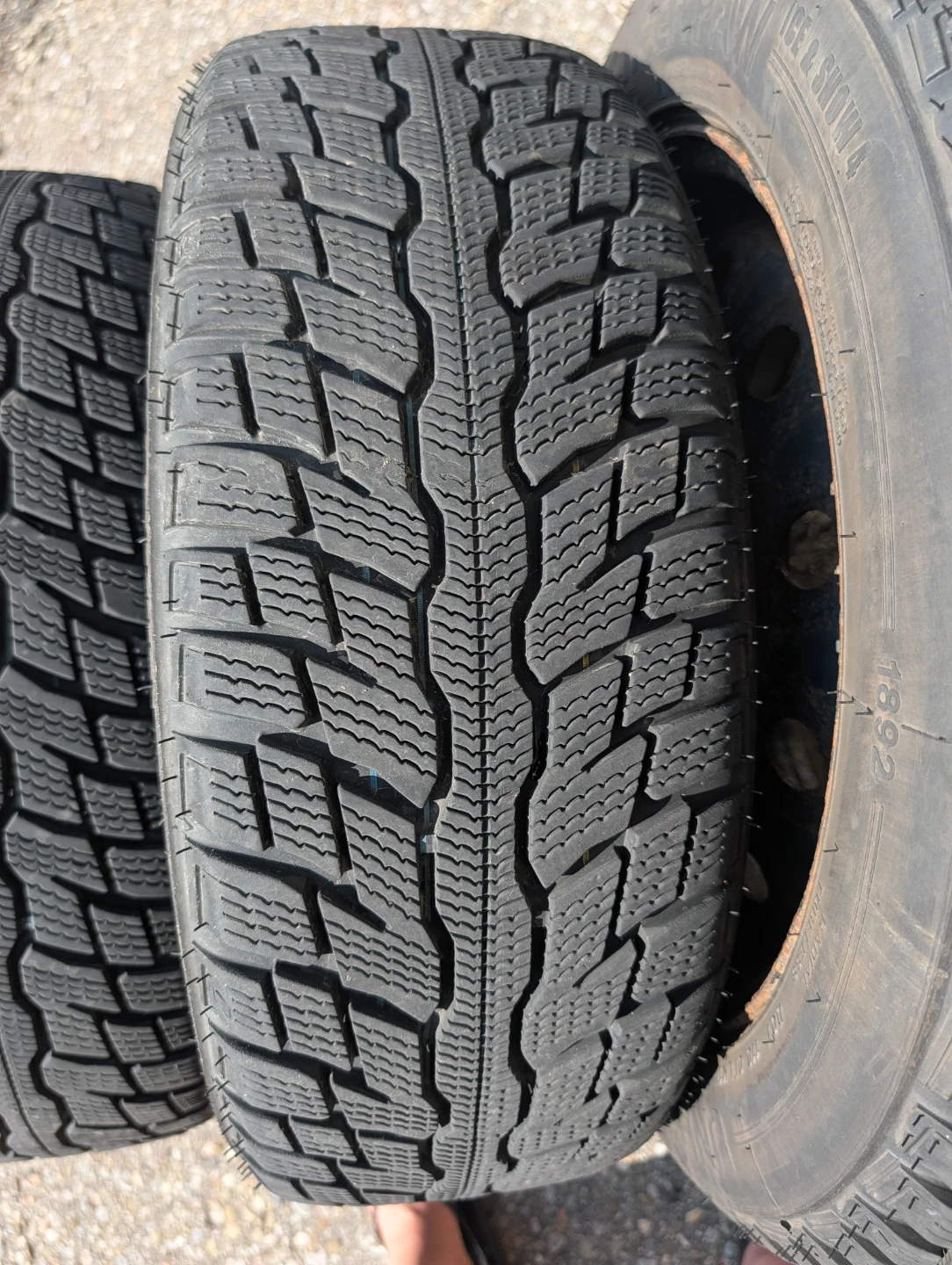 Set of 4 Uniroyal Tiger Paw Ice & Snow 3 Tires - photo 2