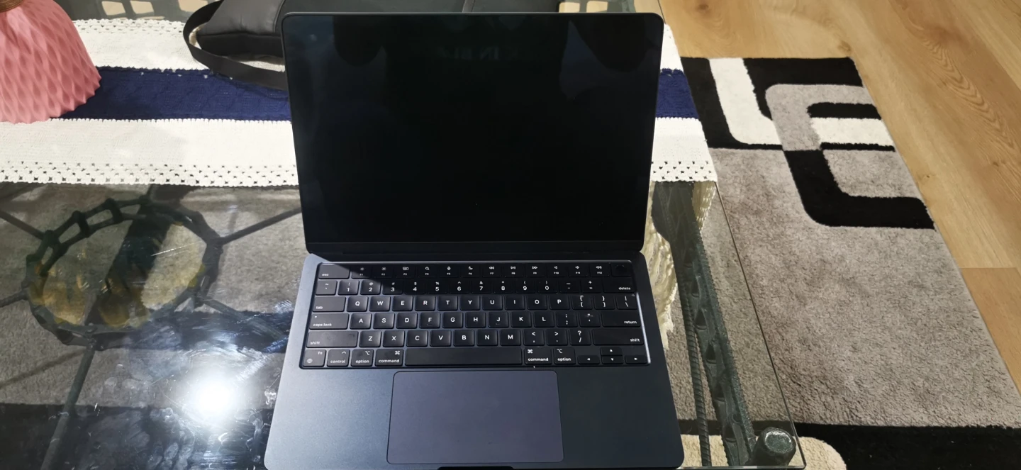 Apple MacBook Air A3113 - photo 3