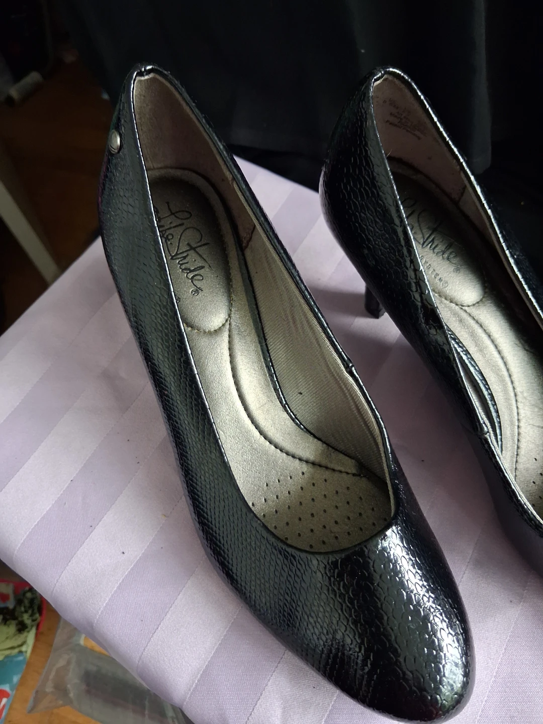 LifeStride Black Patent Heels - photo 2