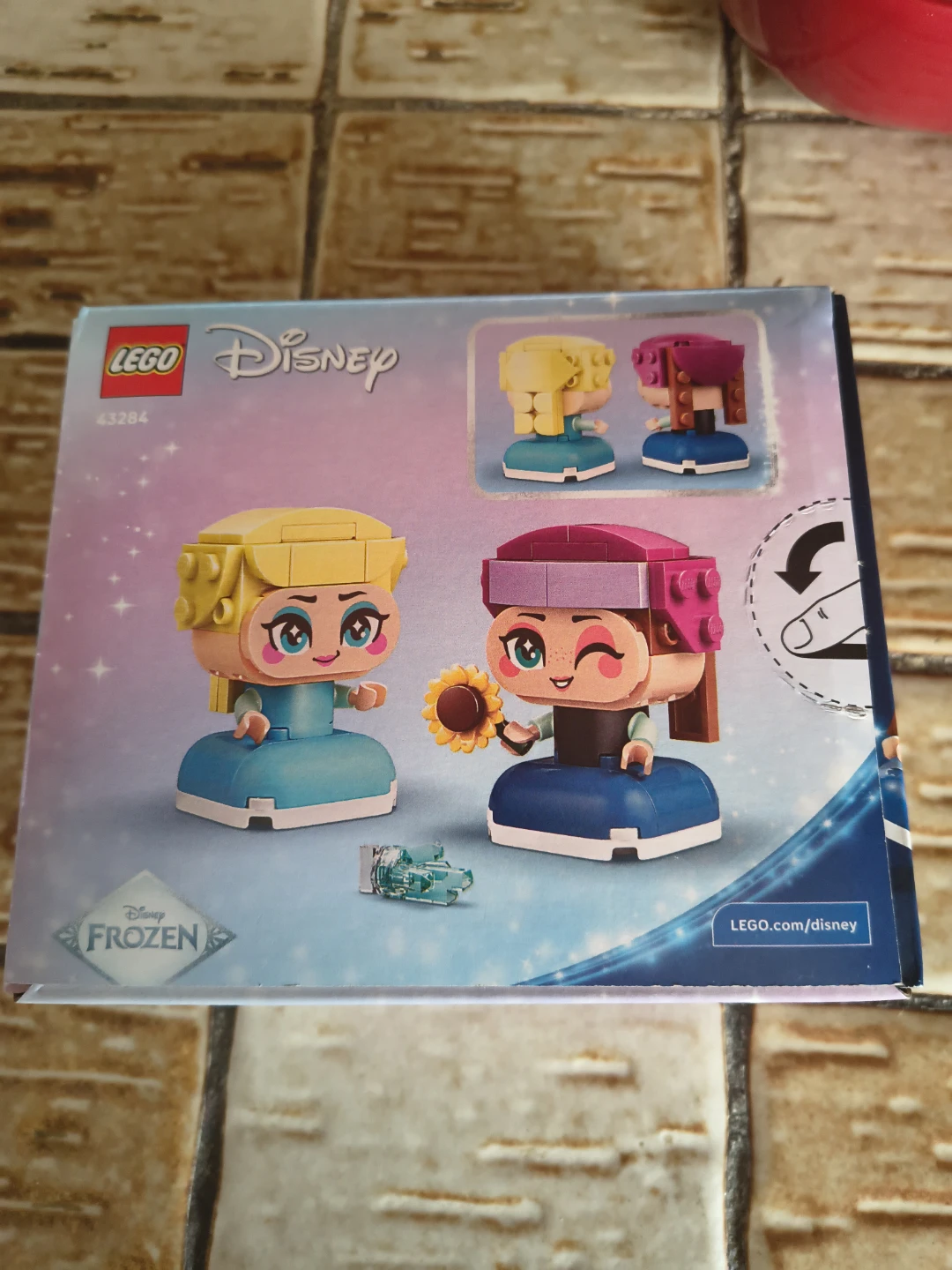 LEGO Disney Frozen Mini Anna & Elsa 43284 - photo 3
