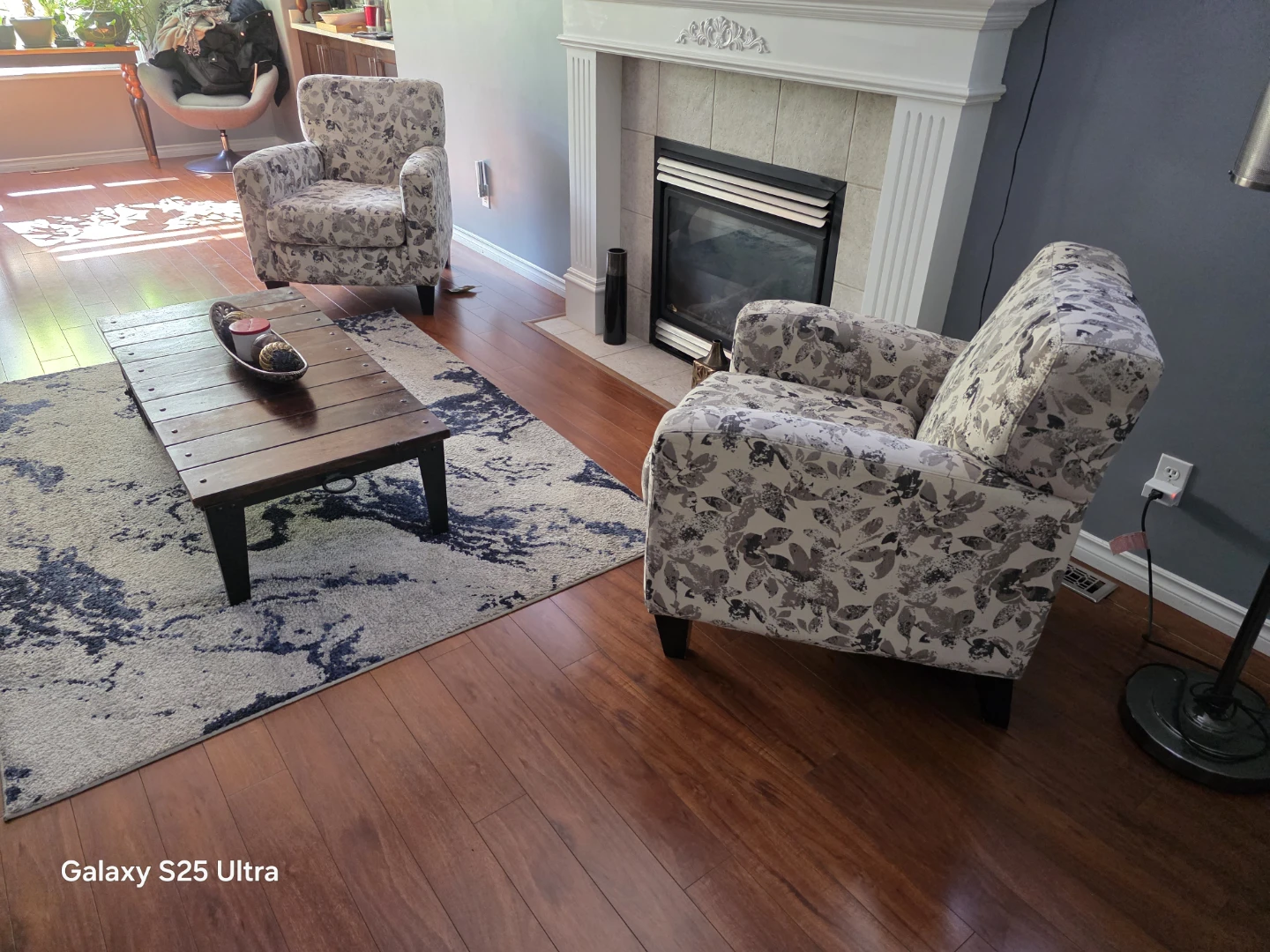 Three-Piece Living Room Set - photo 2