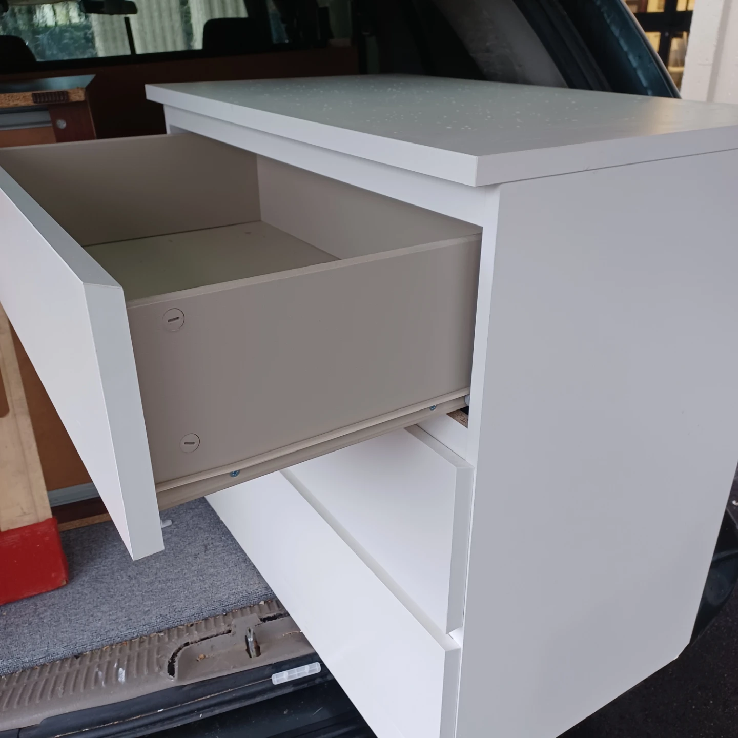 Malm Ikea dresser delivery available - photo 2