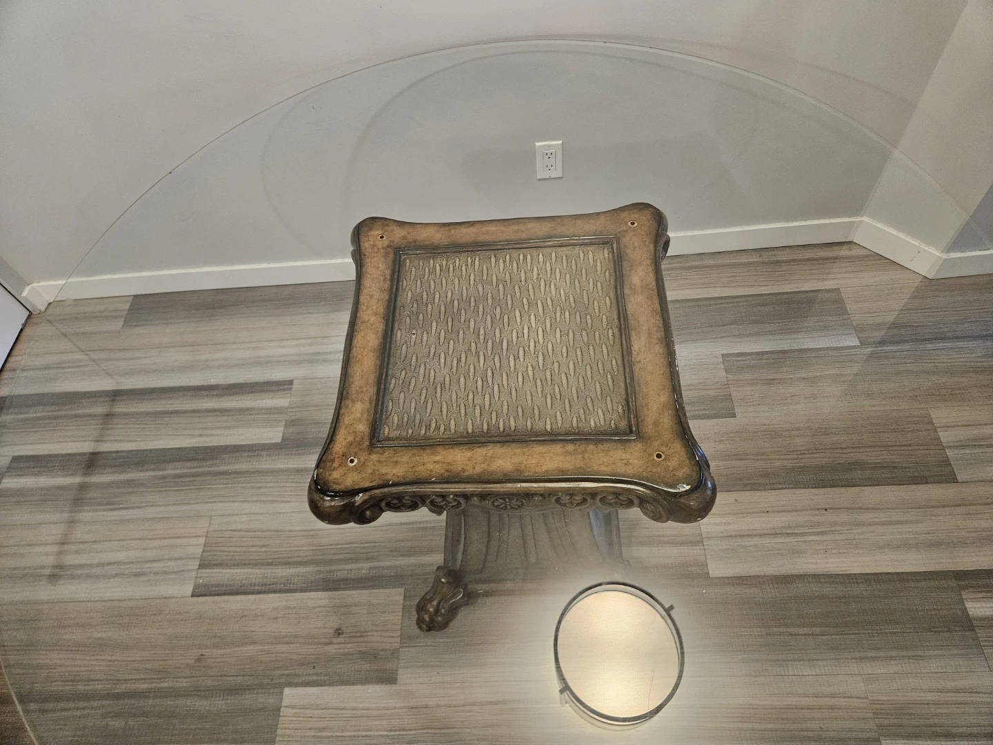 Glass Top Pedestal Dining Table with 4 Chairs