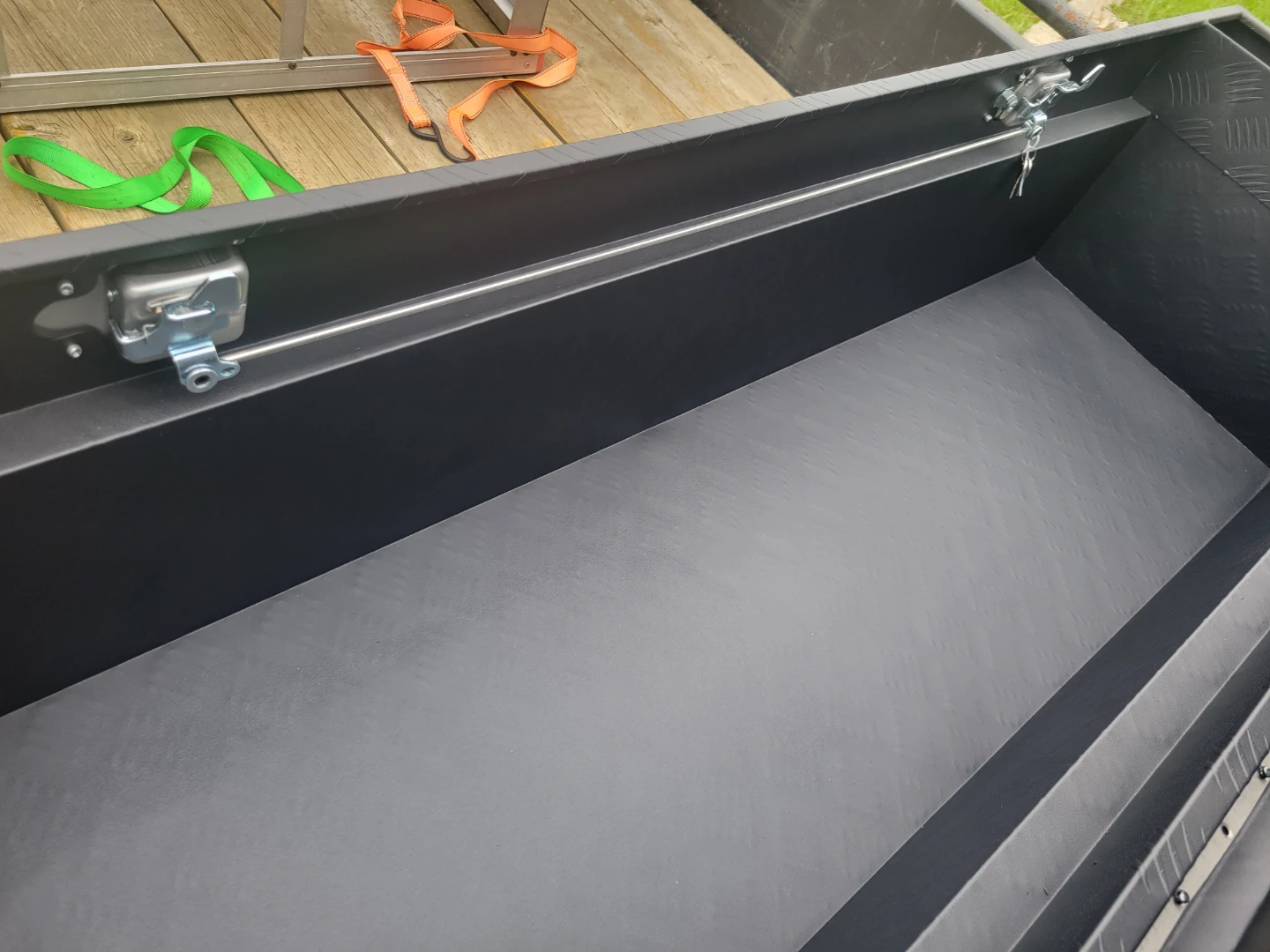Yard Dog Aluminum Truck Tool Box - photo 3