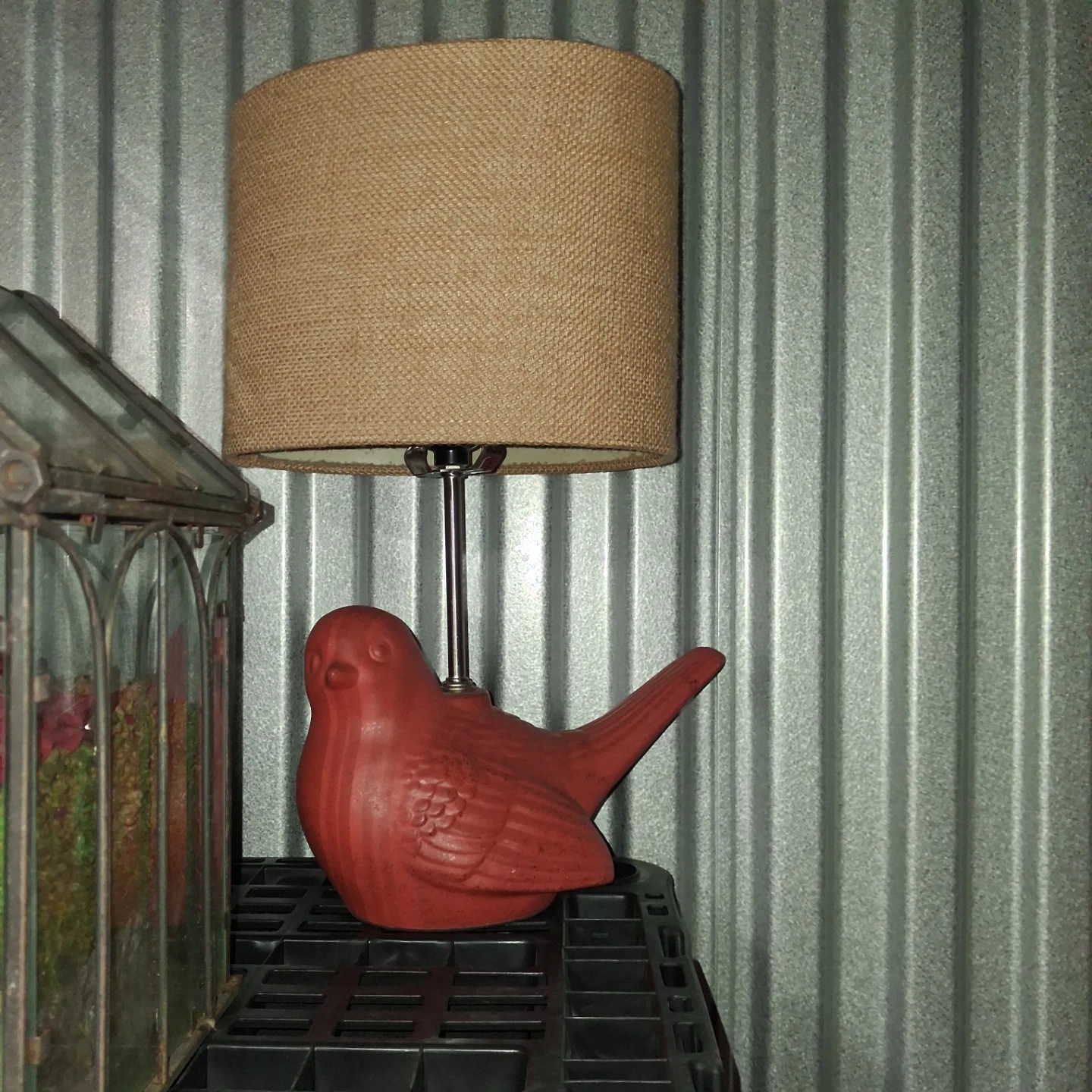 Red Ceramic Bird Table Lamp