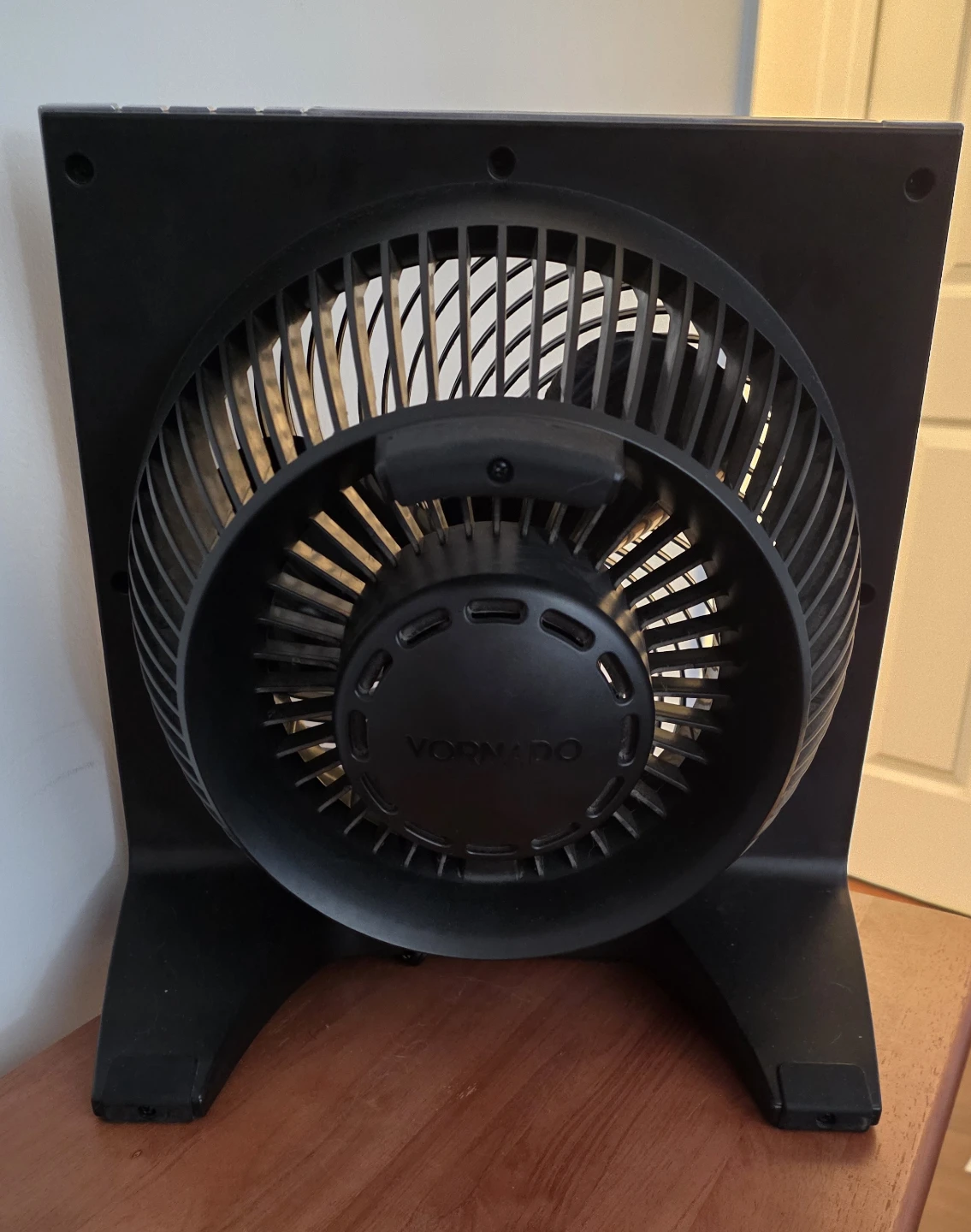 Vornado Air Circulator Fan - photo 3