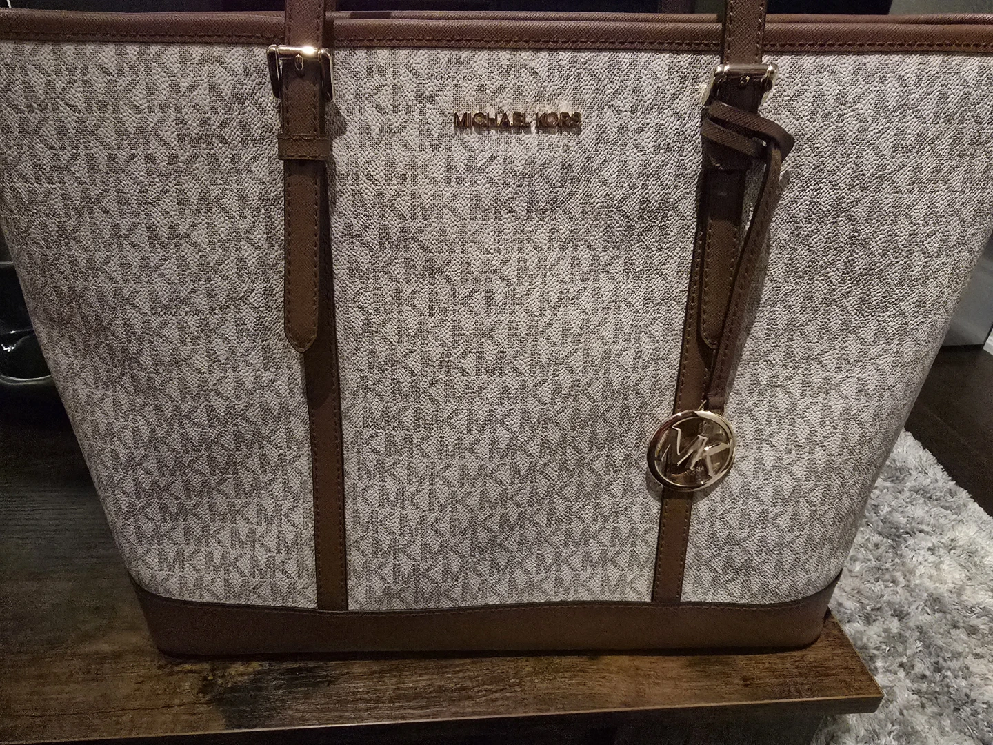 New Large Michael Kors Purse - photo 3