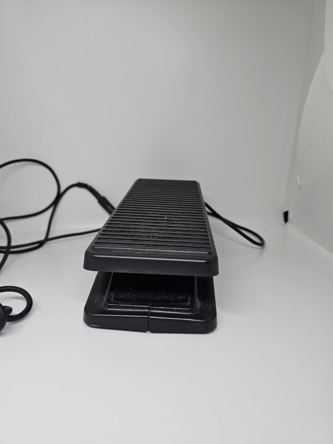 Seiko SEP-1 Digital Keyboard Expression Pedal - photo 3