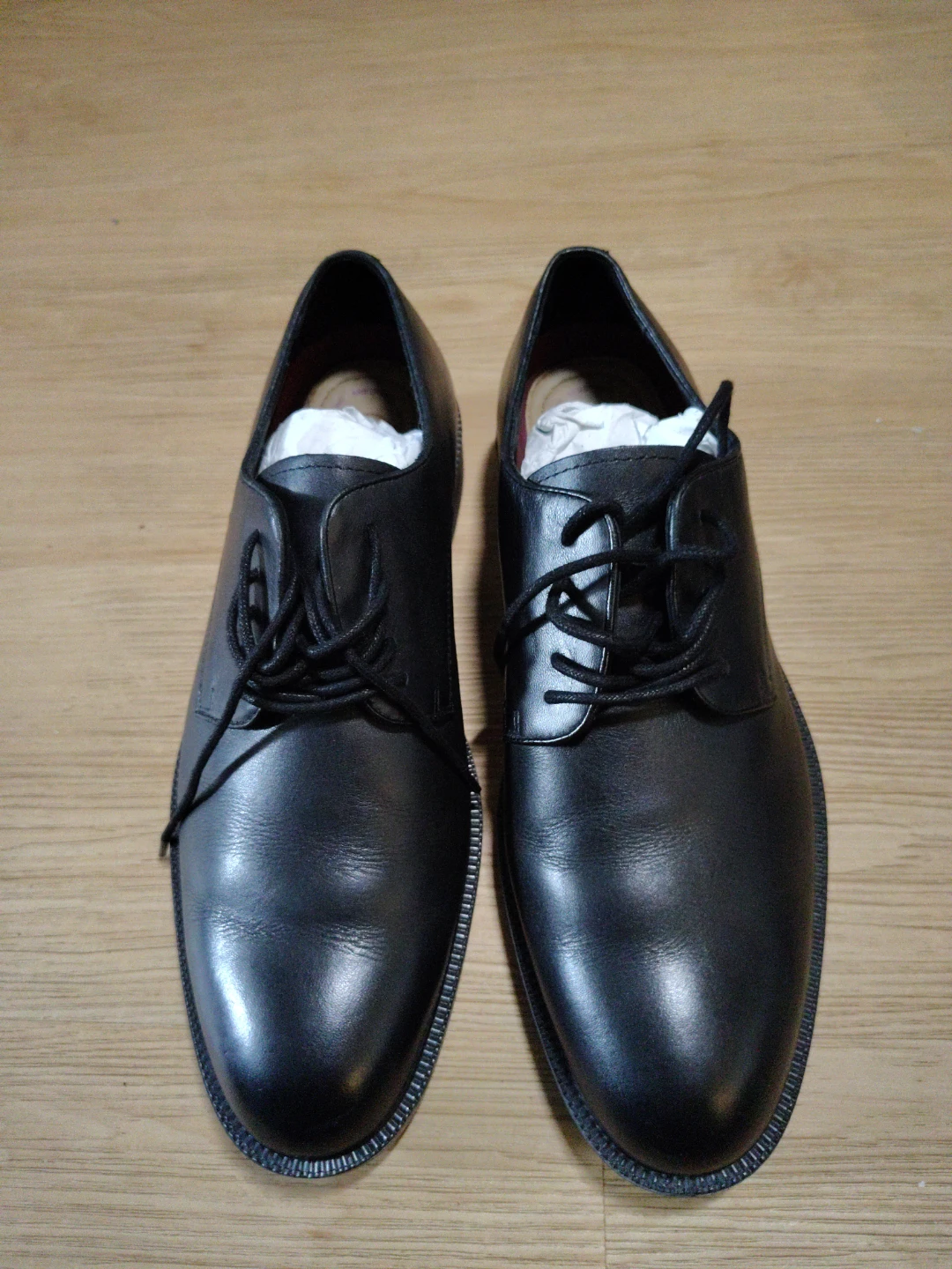 Set of 3 Men's Shoes, Size 9 - photo 5