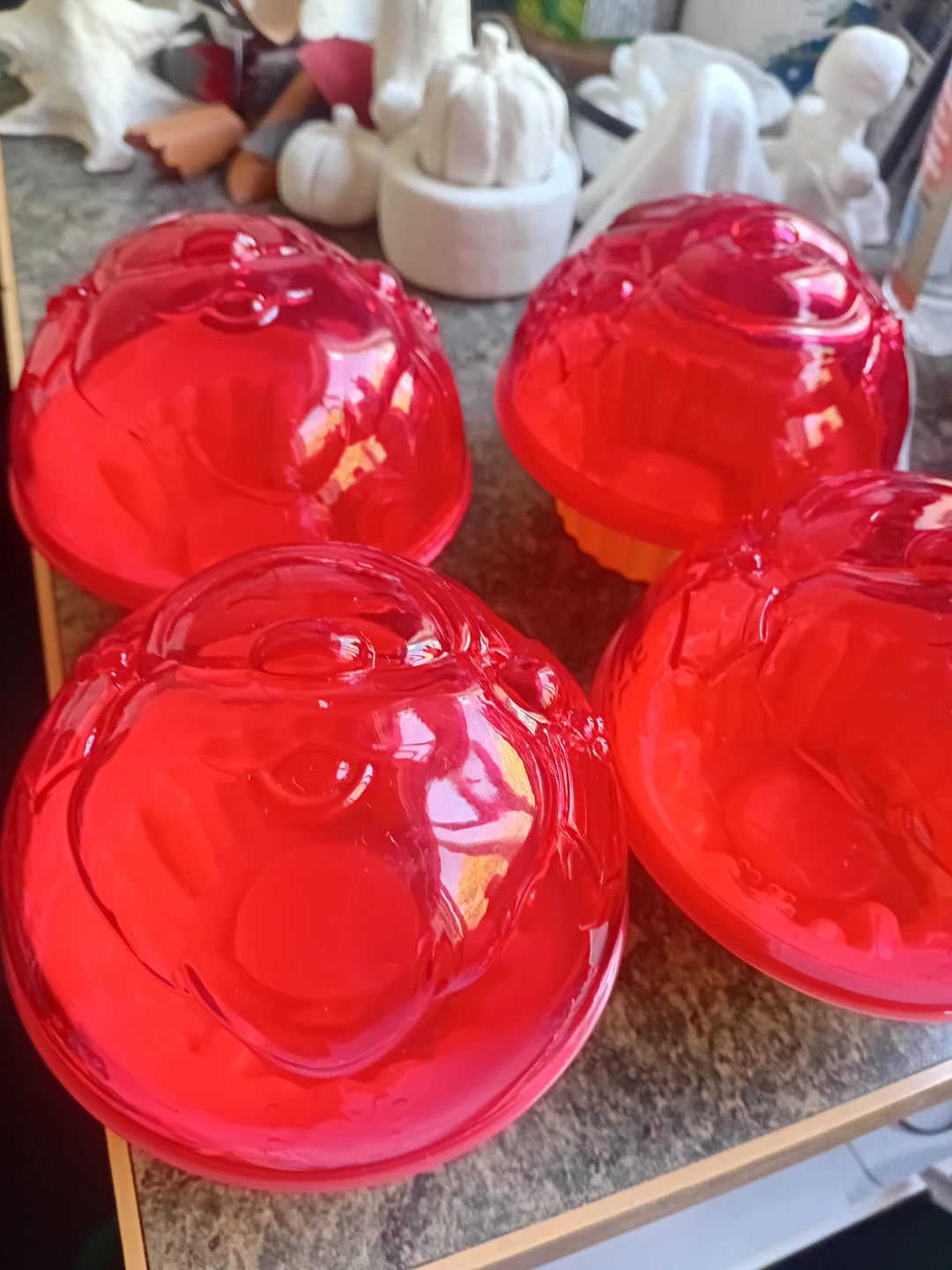 Set of 4 Assorted Colour Cupcake Carriers - photo 5