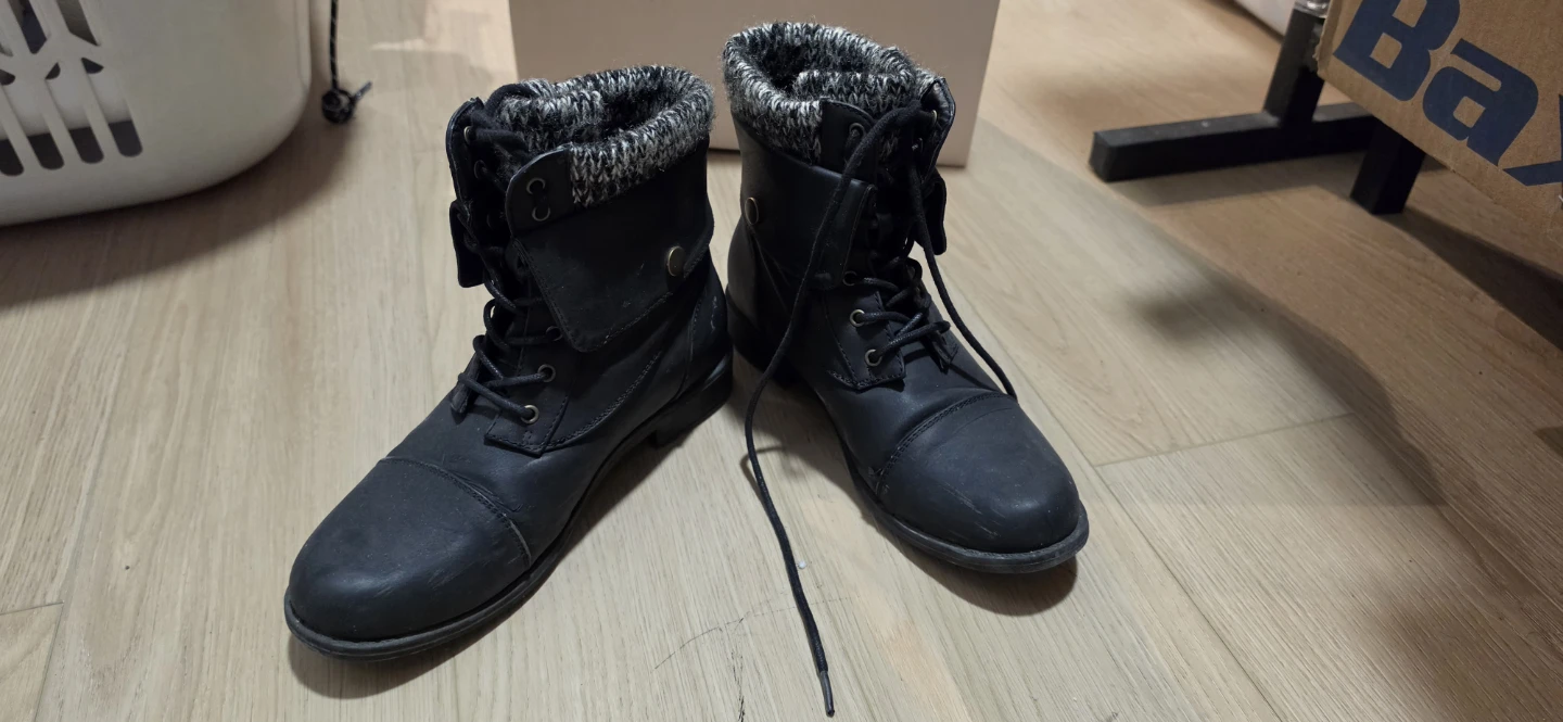 JUSTFAB Black Carissa Knit-Cuff Boots - USED
