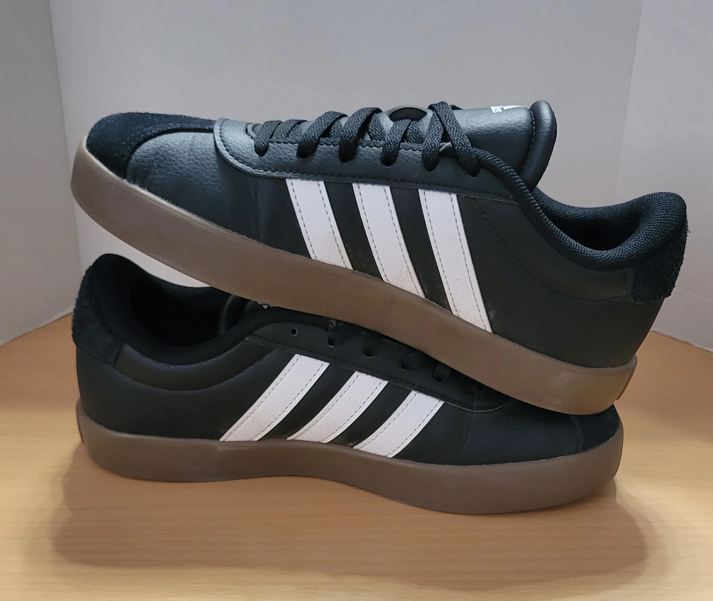 Adidas Sneakers Black and White Size 5 US - photo 3