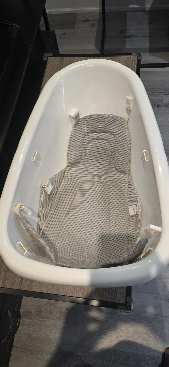 Baby Bathtub with Mesh Support