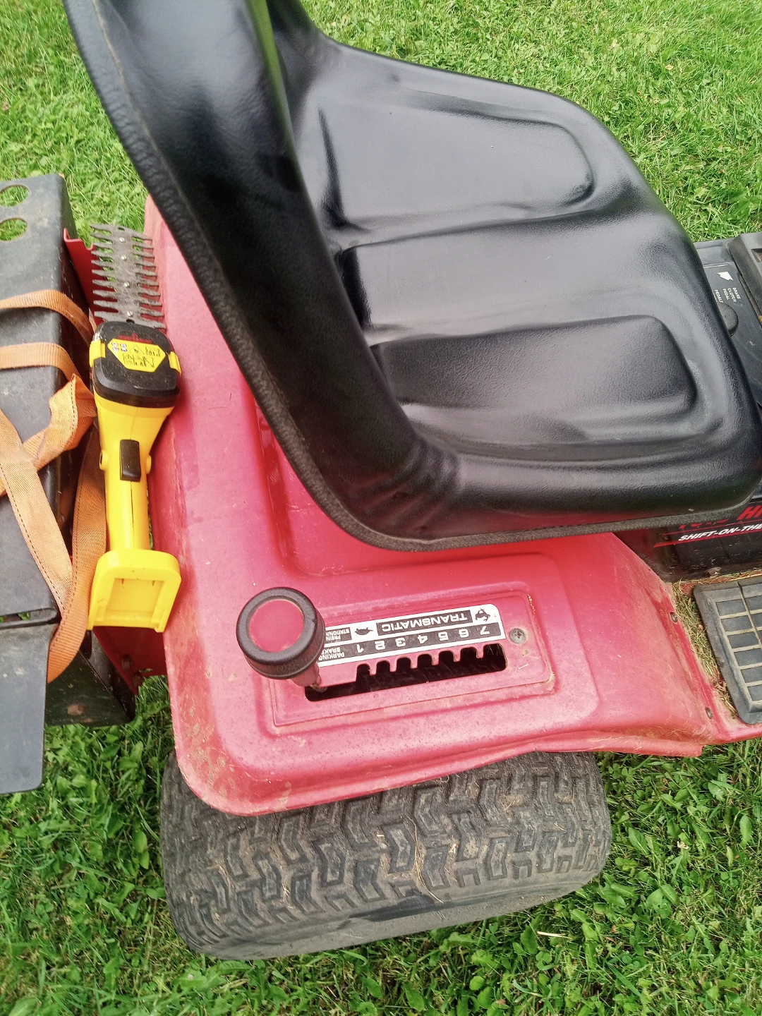 Craftsman Gold Series Riding Lawn Mower